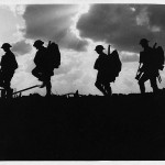 Australiens et Anglais du 8ème Bataiilon lors de la troisième bataille d'Ypres, débutée le 31 juillet 1917)