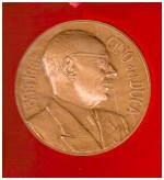 Monnaie de Paris : médaille commémorative de la vie et de l’oeuvre de Cino Del Duca.