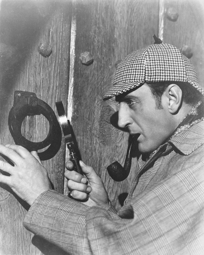 Mais aussi Basil Rathbone, qui joue dans la version 1939 du "Chien des Baskerville" et interprète Holmes dans 13 autres films.